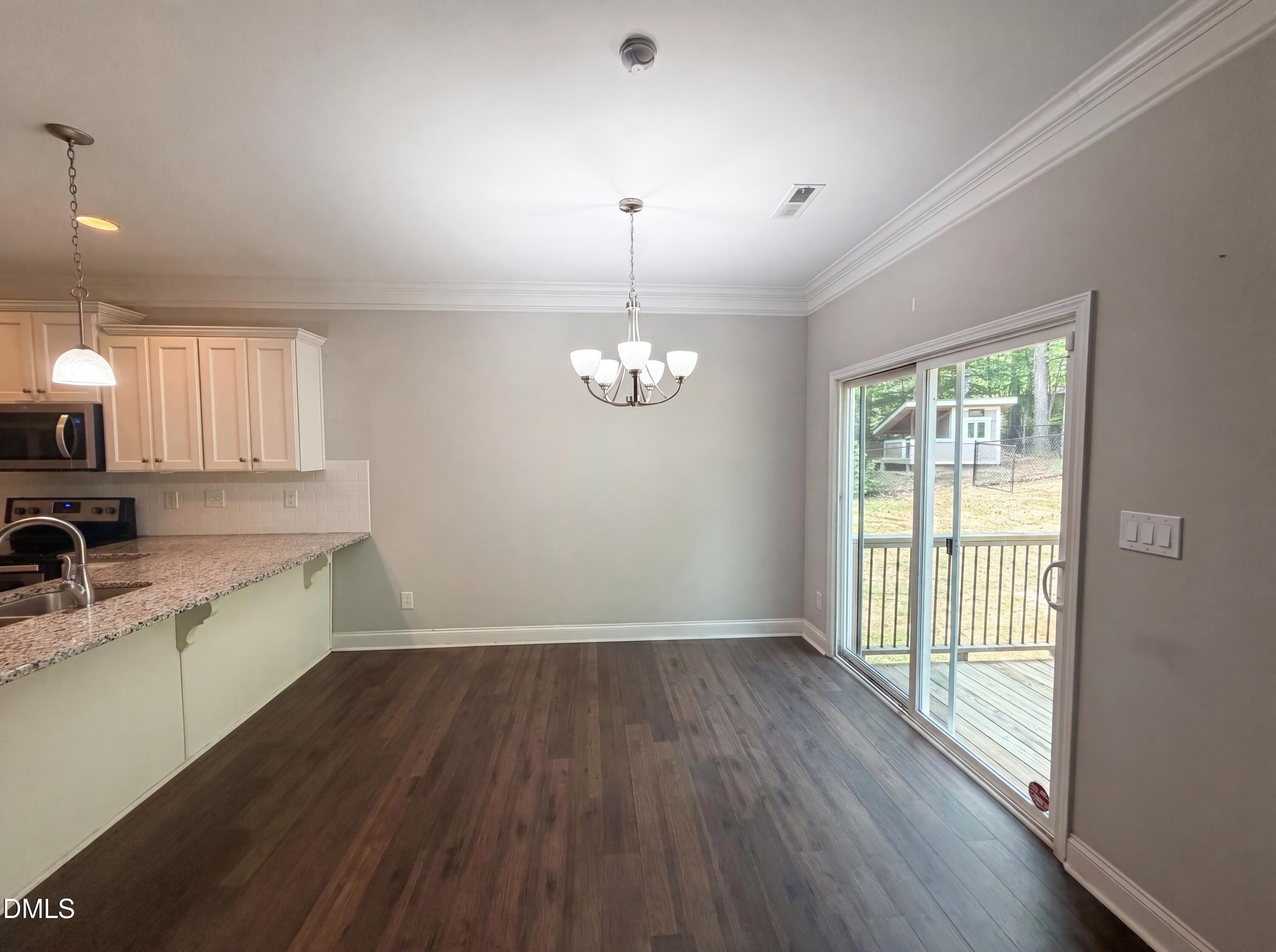 2137 Emerald Lane
