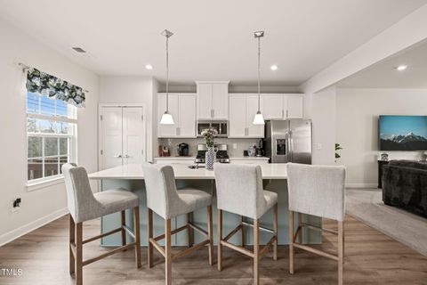 368 Amber Acorn Avenue Raleigh NC 27603