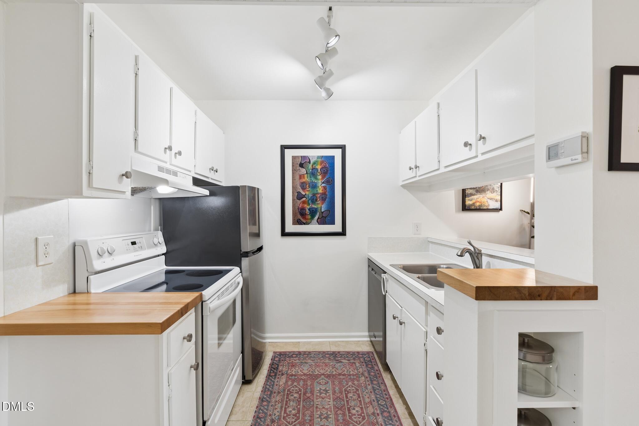 807 W Trinity Avenue Apt 224