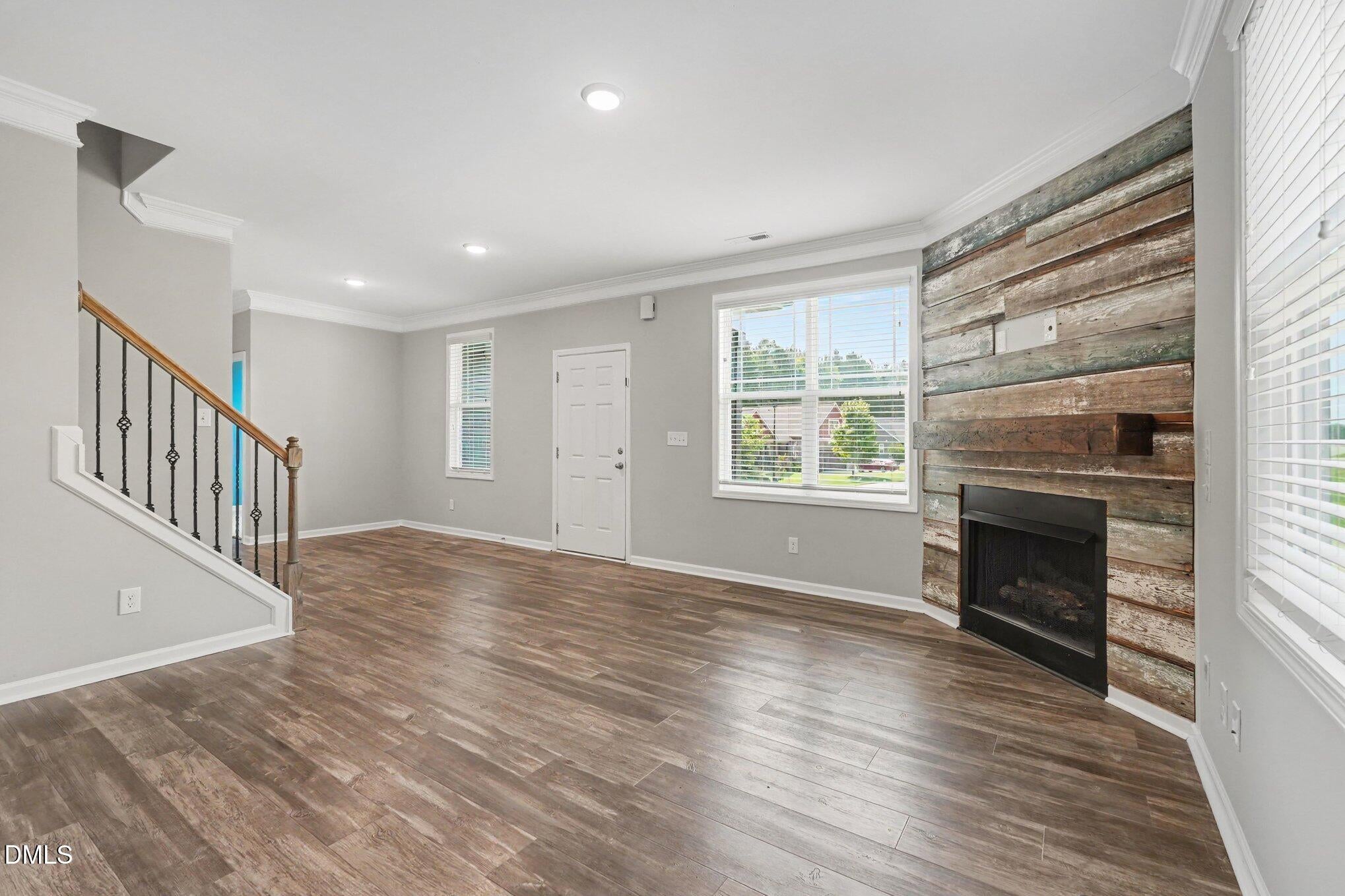 151 N Oscar Lane