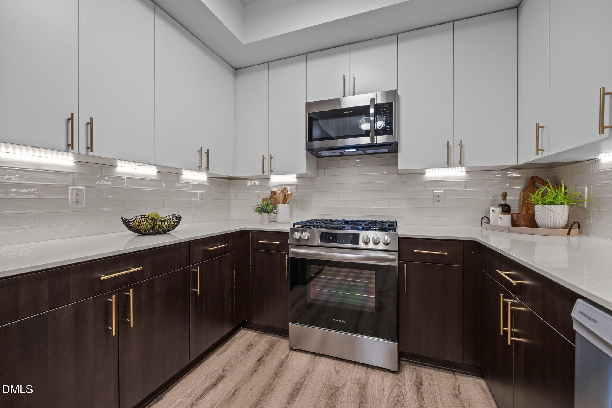 615 W Peace Street 202