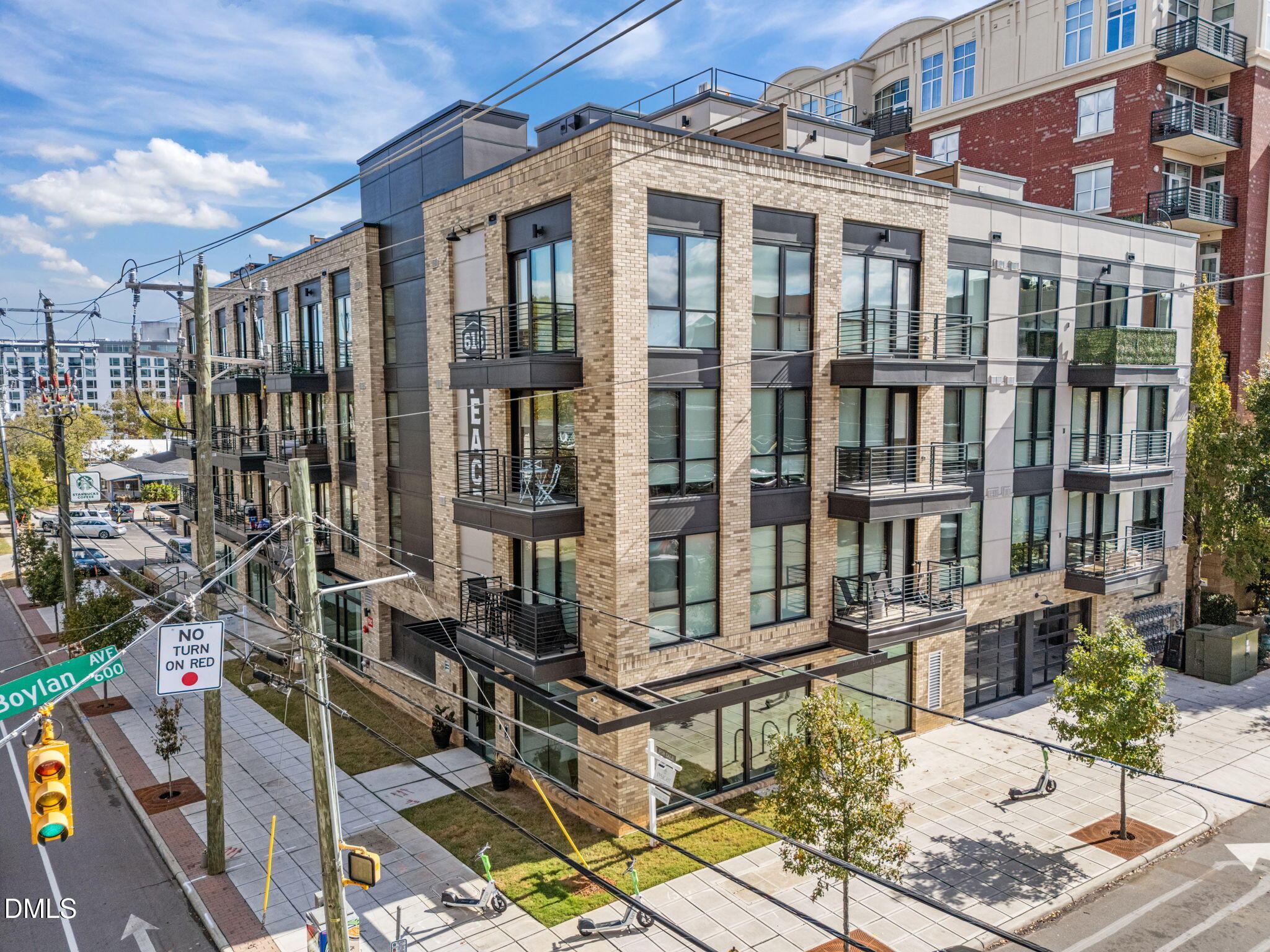 615 W Peace Street 202