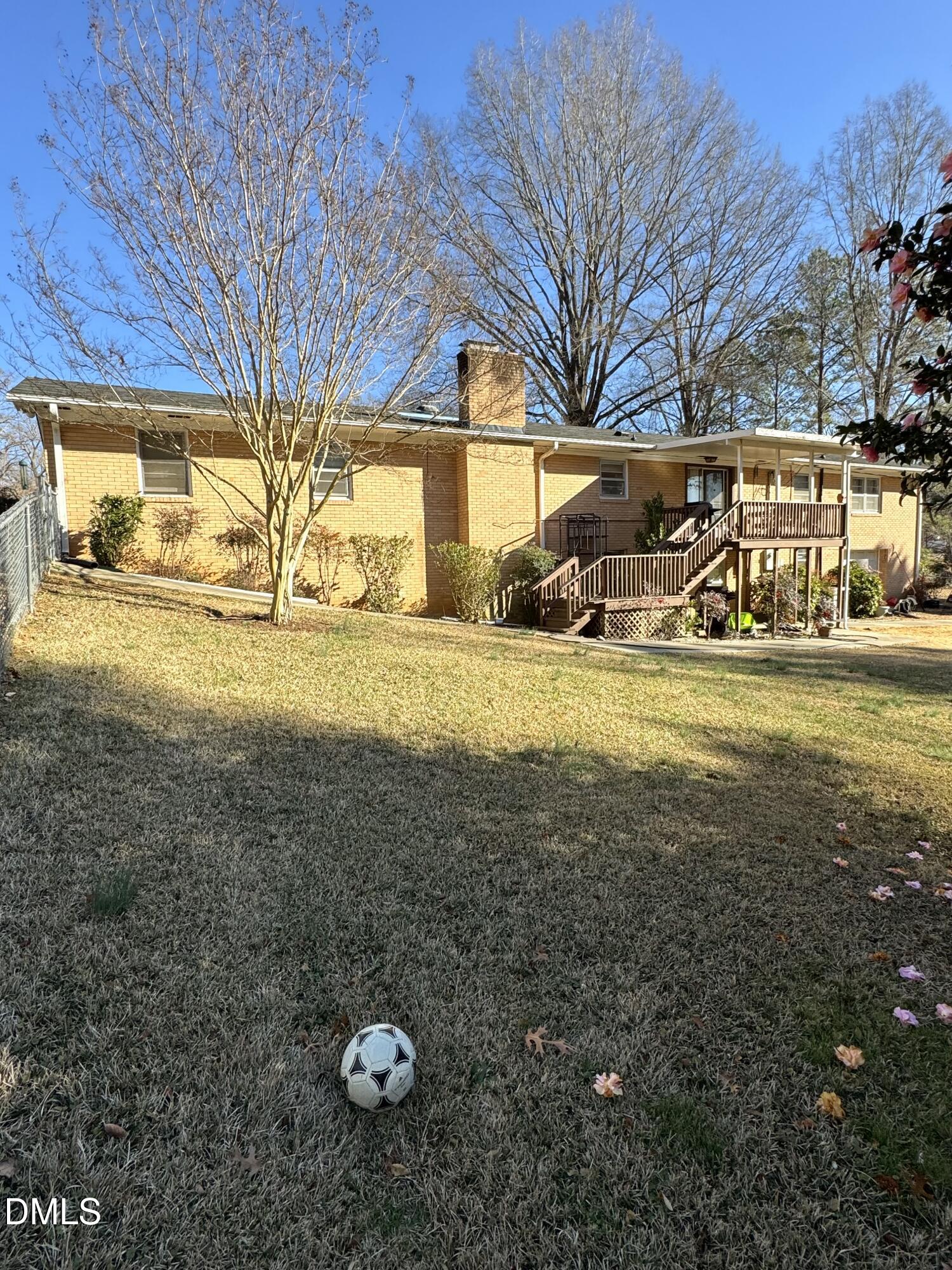 2203 Longwood Avenue