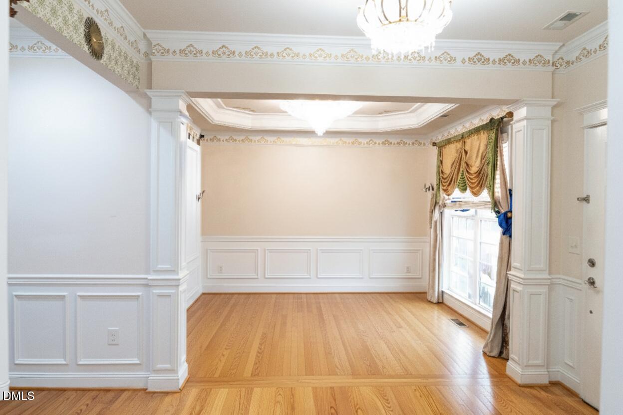 1132 Cozy Oak Avenue