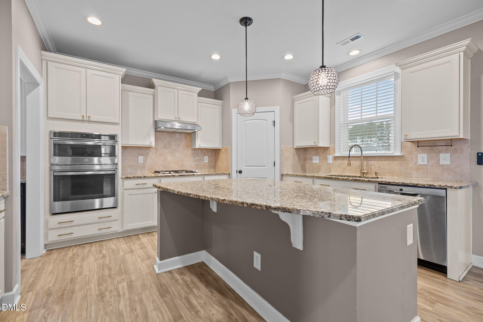 1004 Meridian View Court