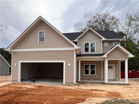 200 Forester Drive Vass NC 28394