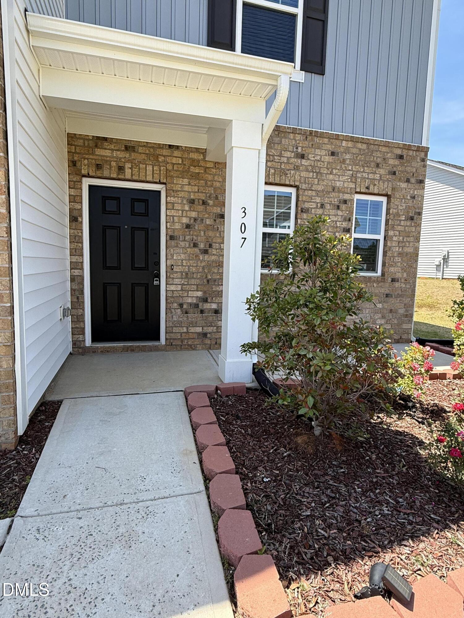 307 Mcclellan Trail