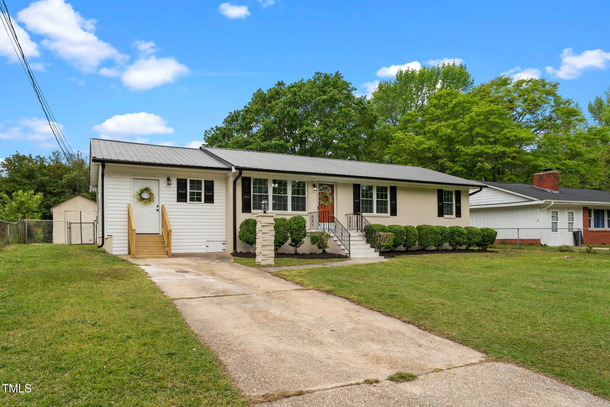 2712 Cameron Drive