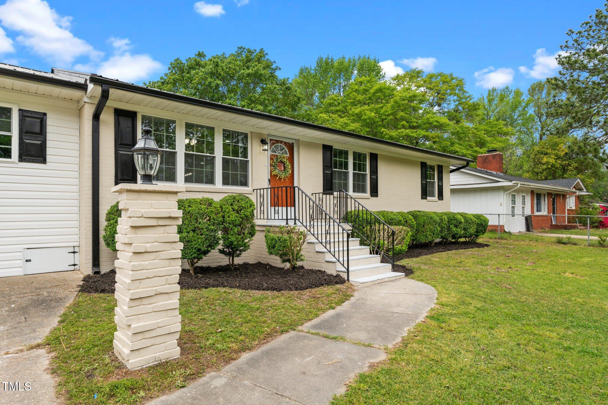 2712 Cameron Drive