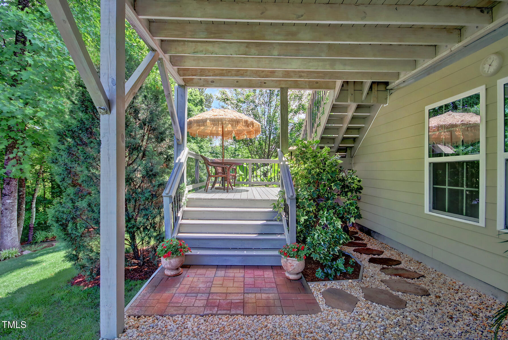 372 Farnleigh Drive