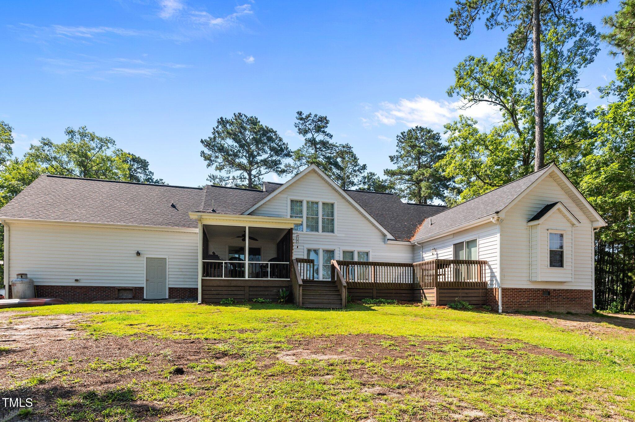 759 Island Drive