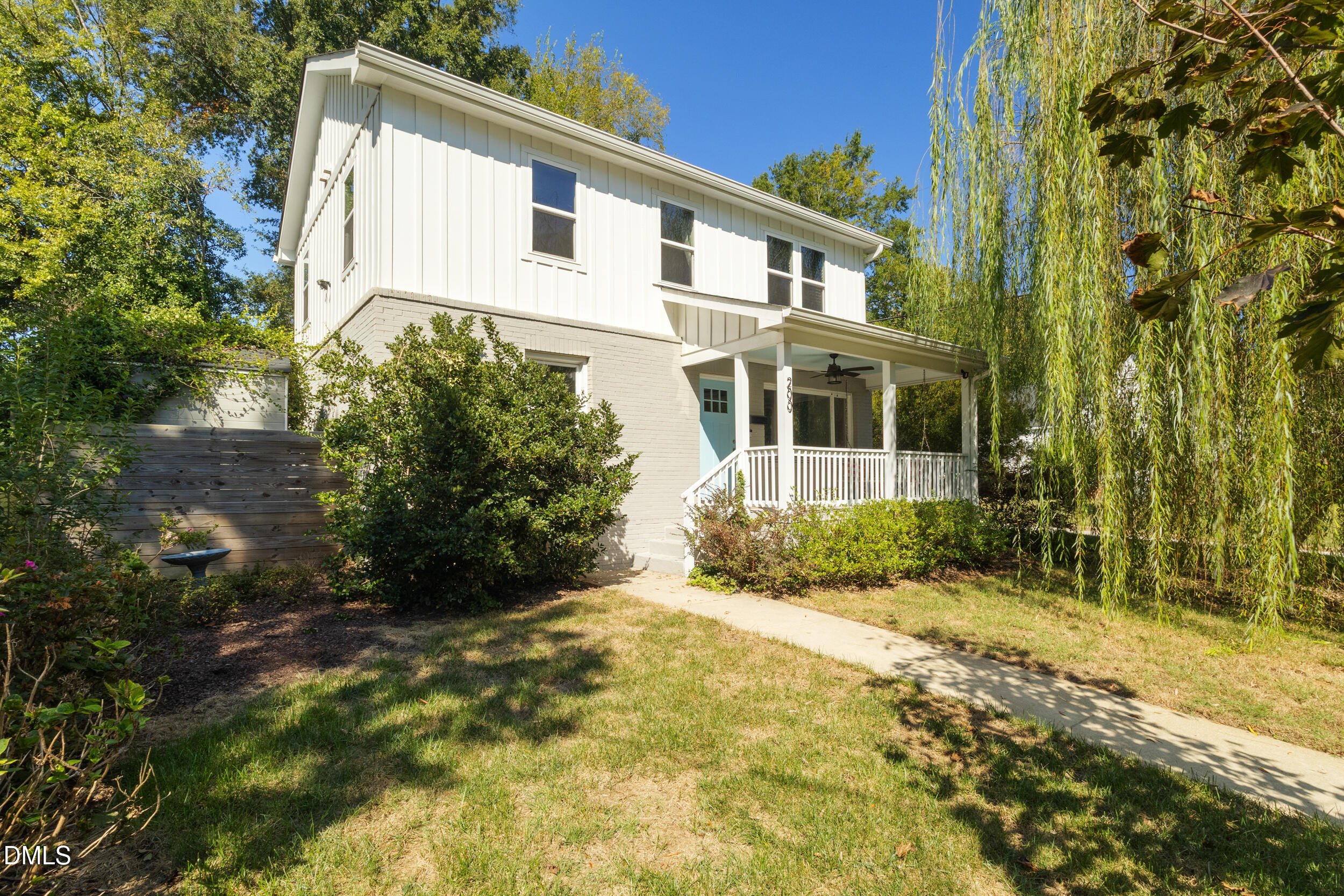 200 Lincoln Court