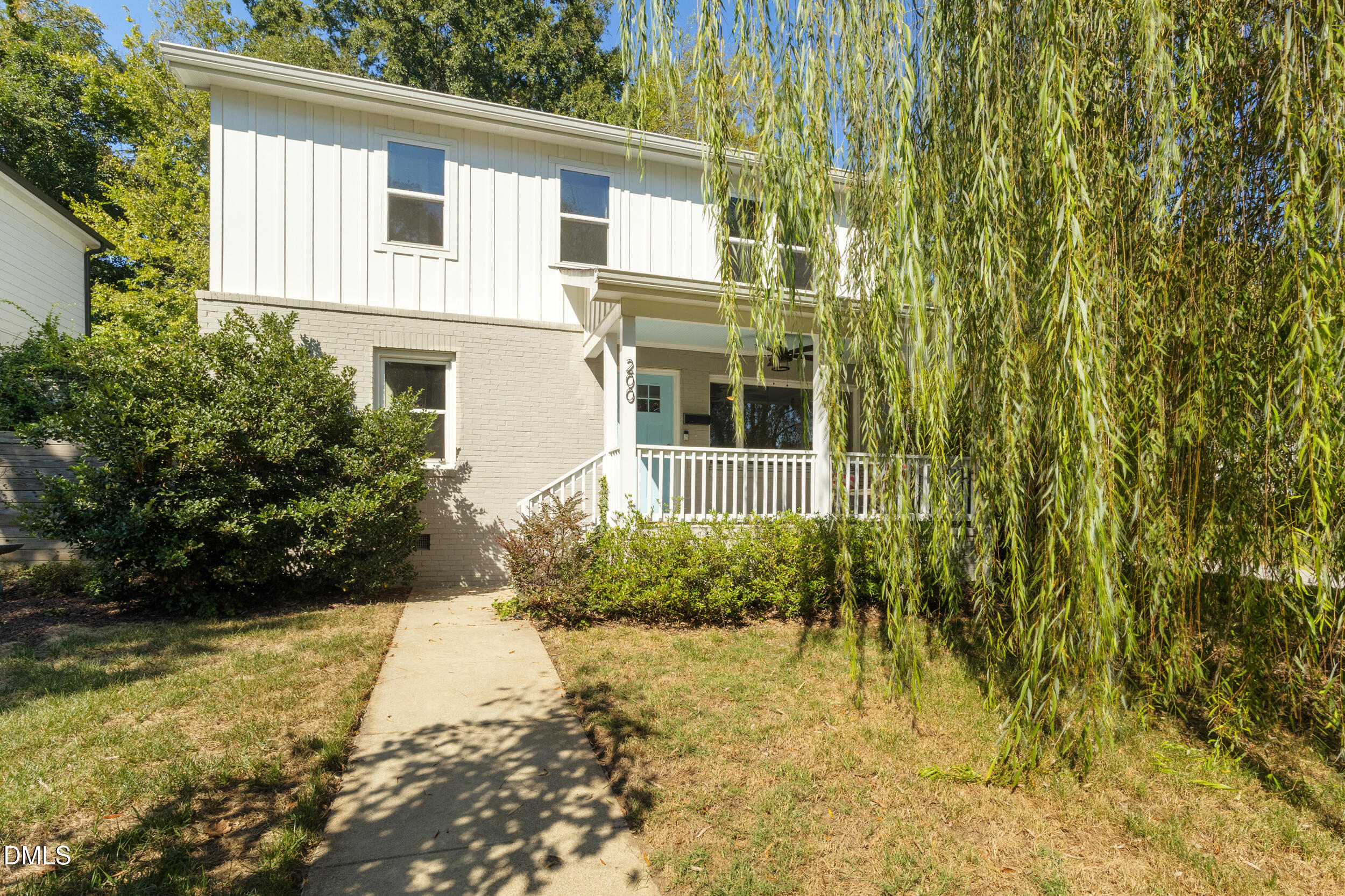 200 Lincoln Court