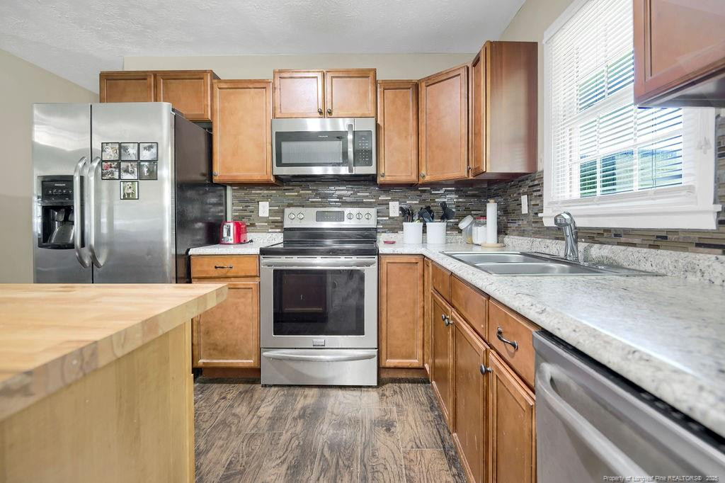6582 Vineyard Drive