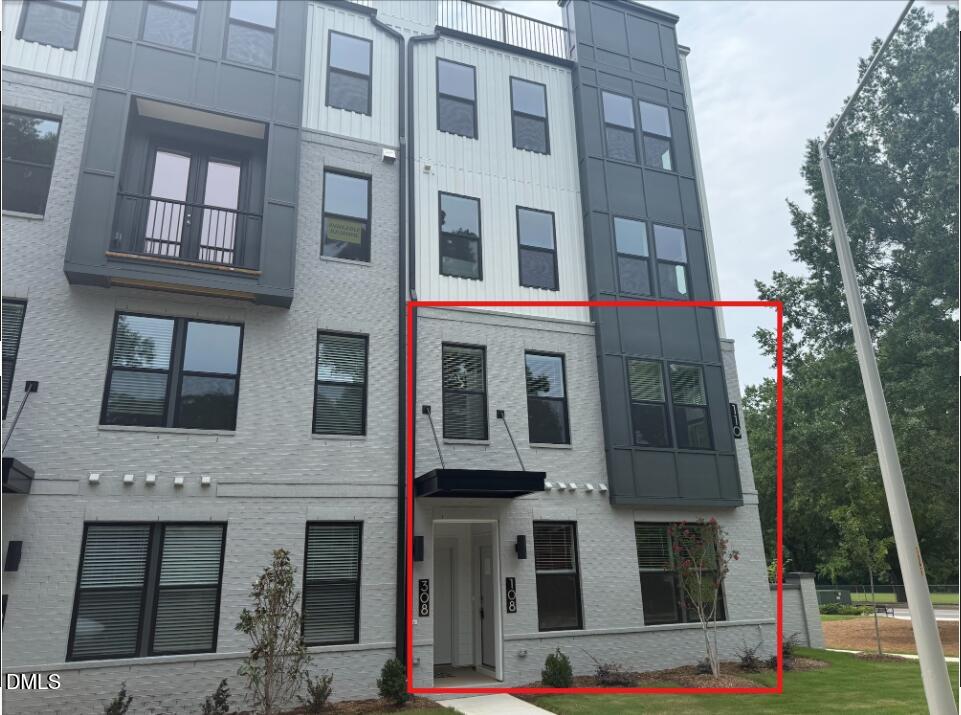 110 Byrum Street 108