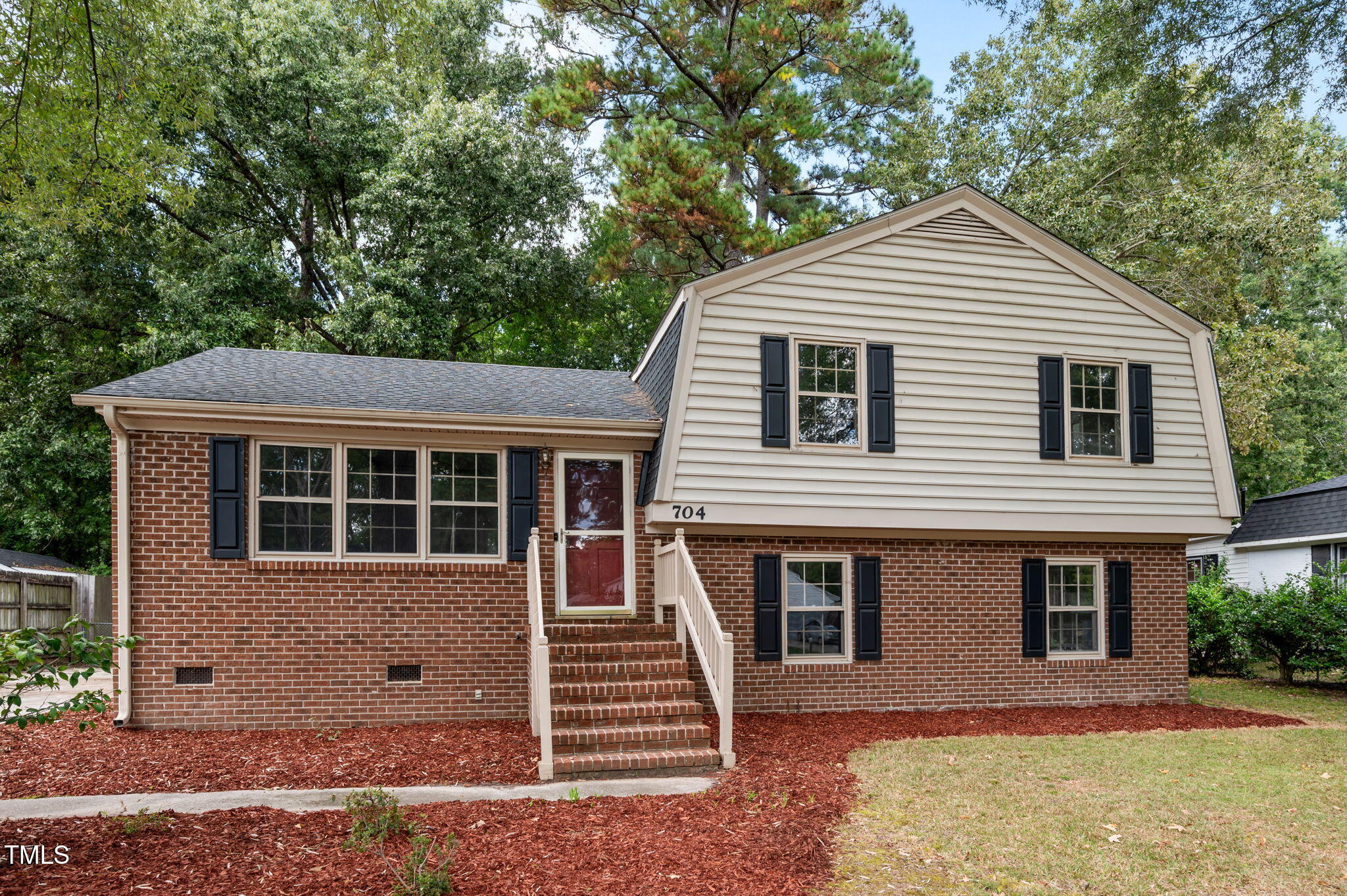 704 Forest Acres Drive