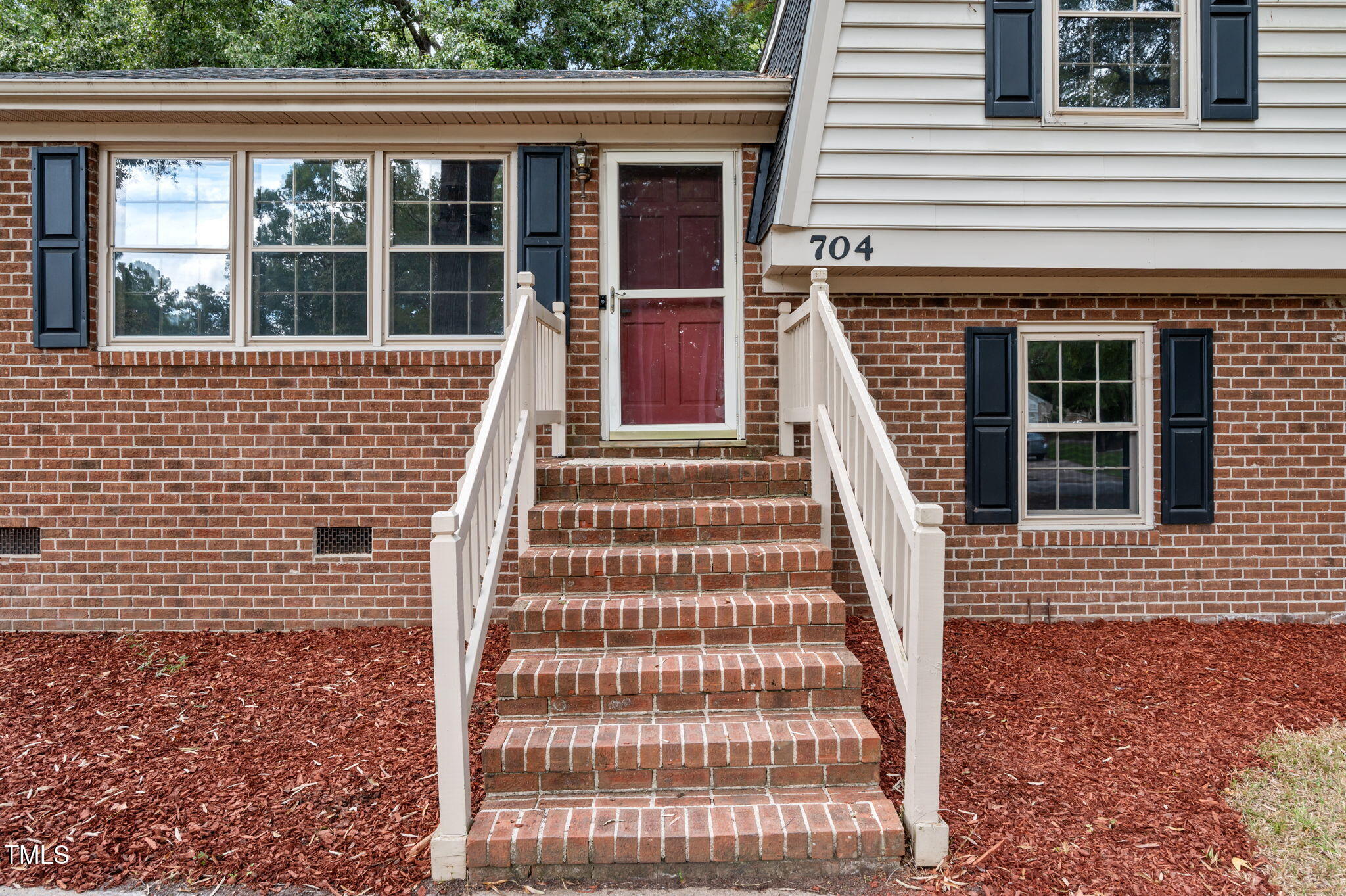 704 Forest Acres Drive