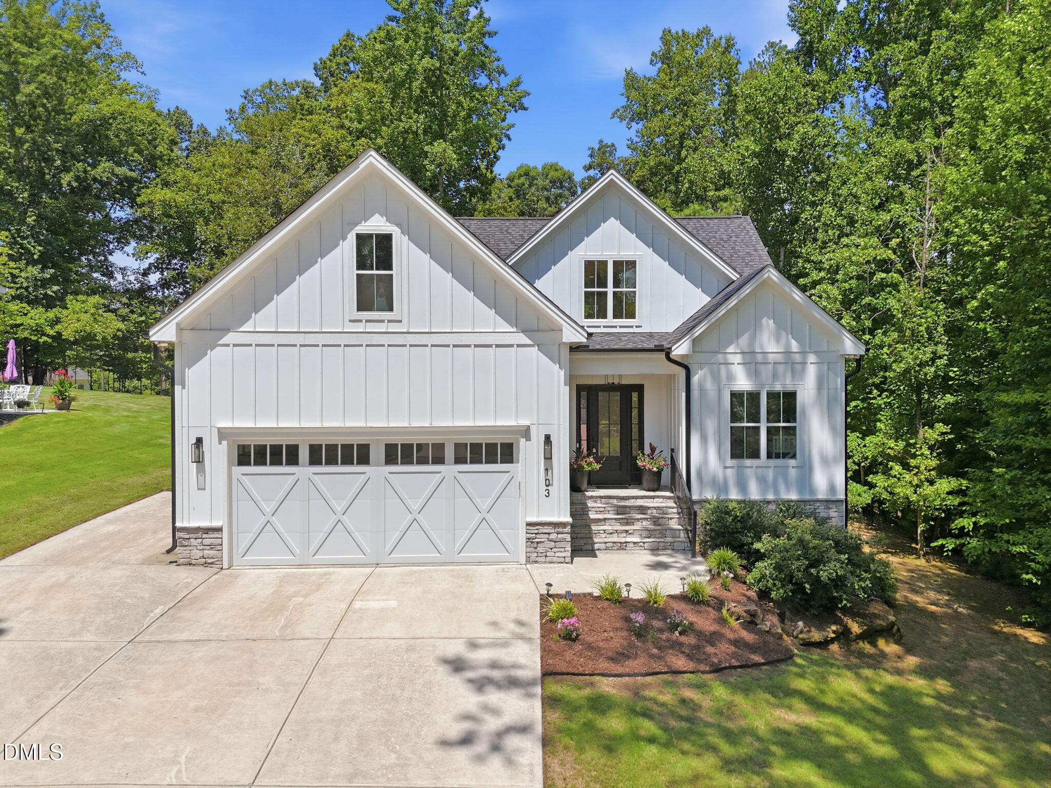 103 Blue Finch Court