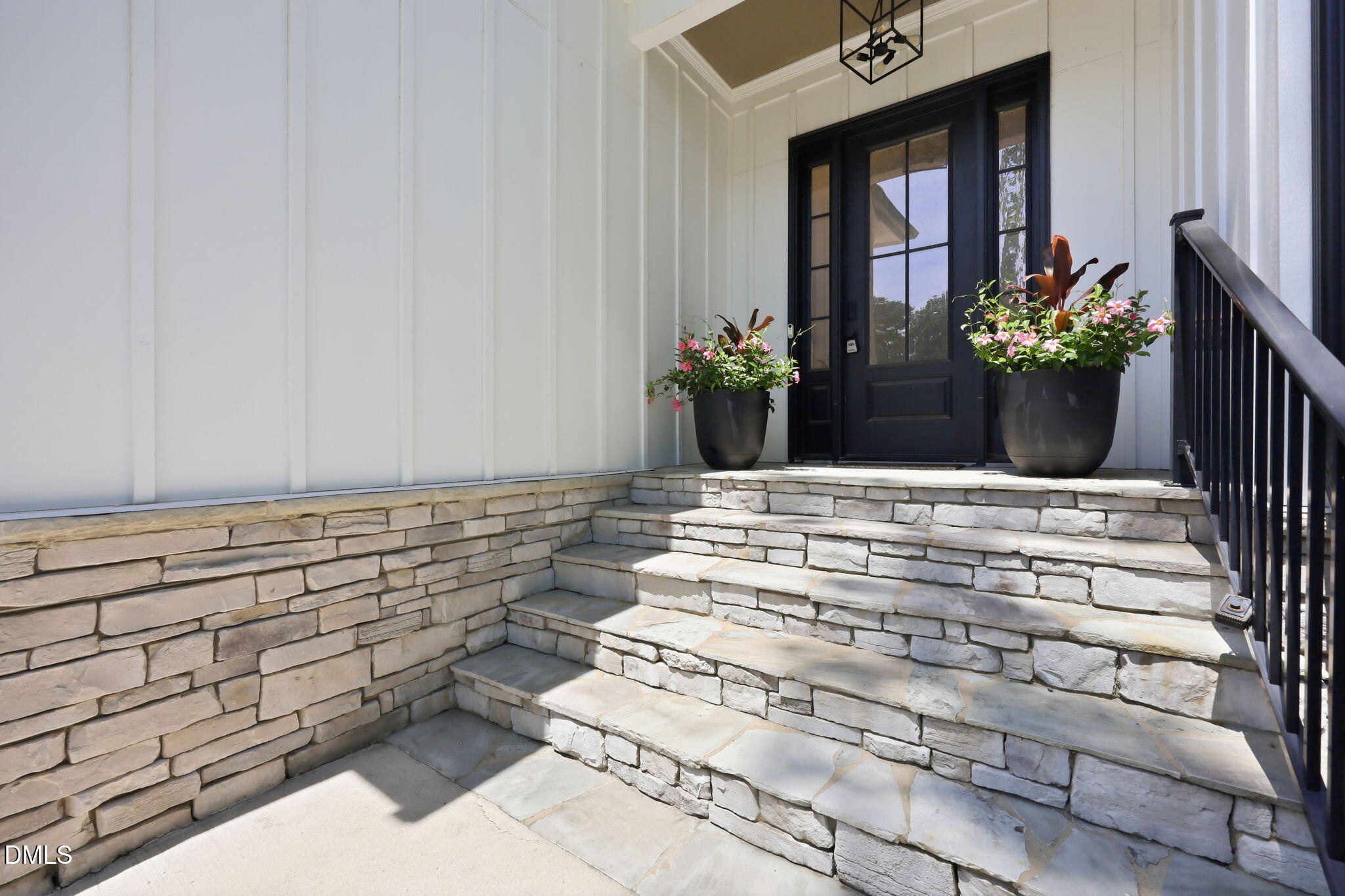 103 Blue Finch Court