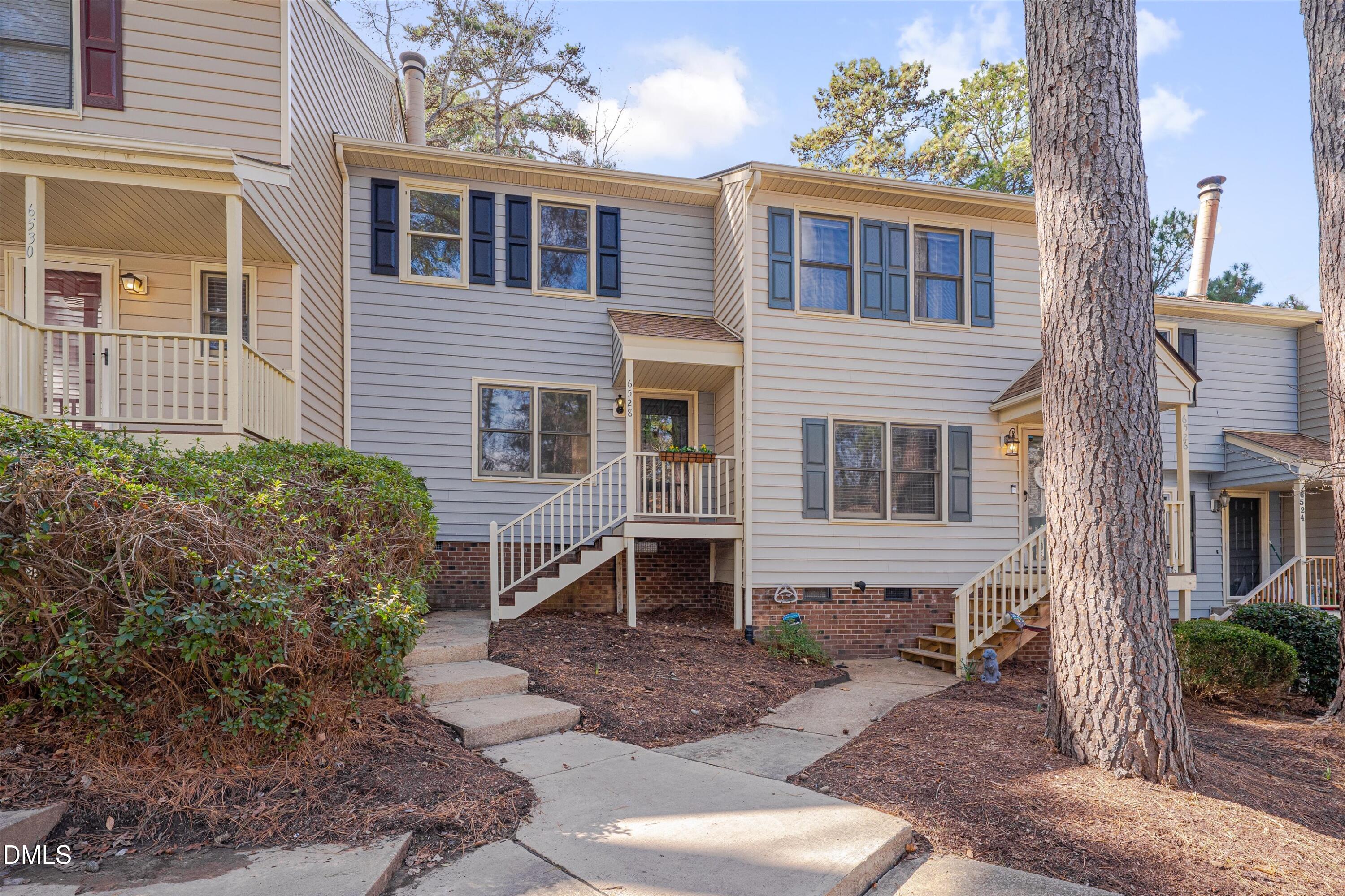 6528 Hearthstone Drive E