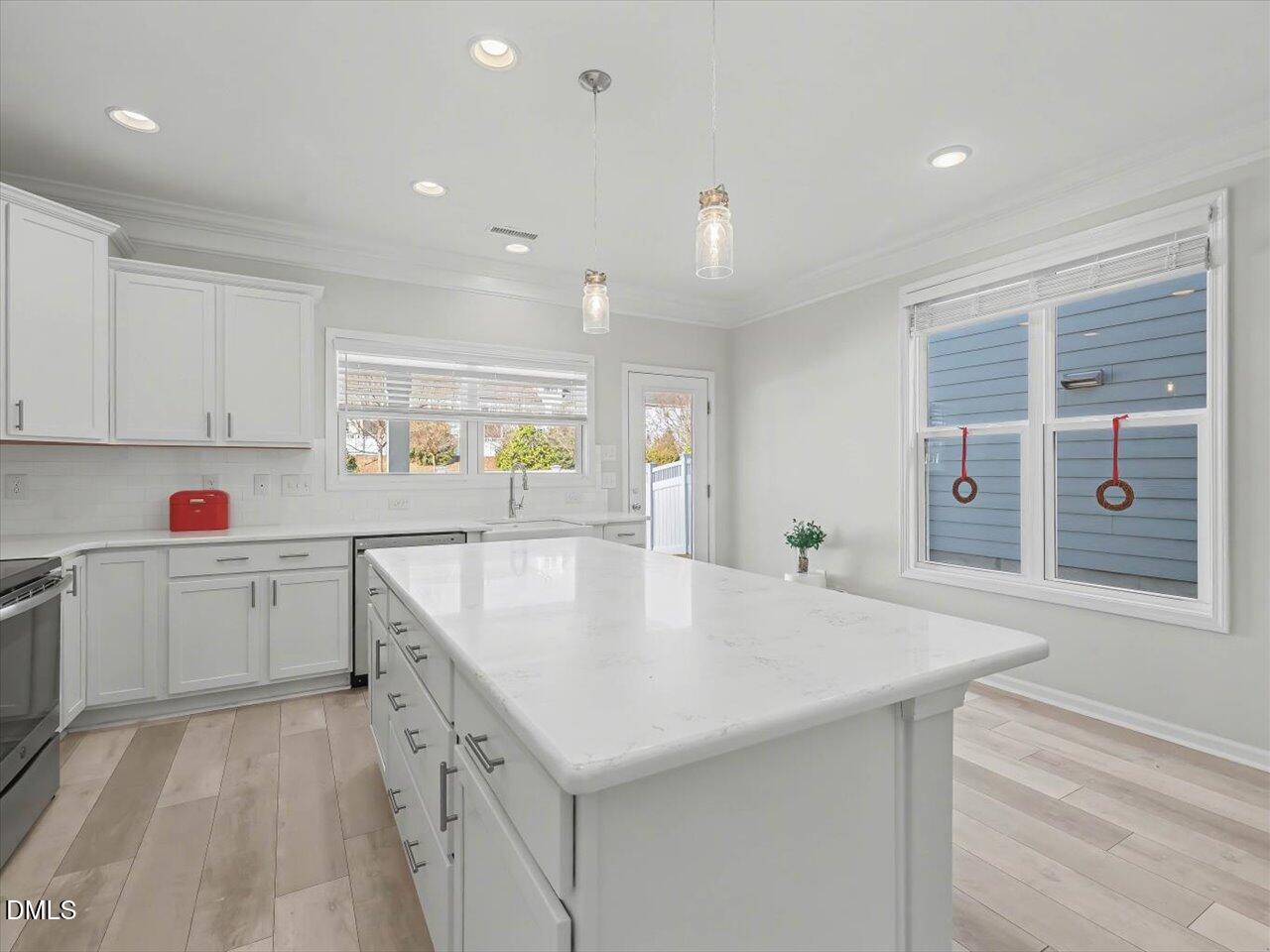 1236 Brown Velvet Lane