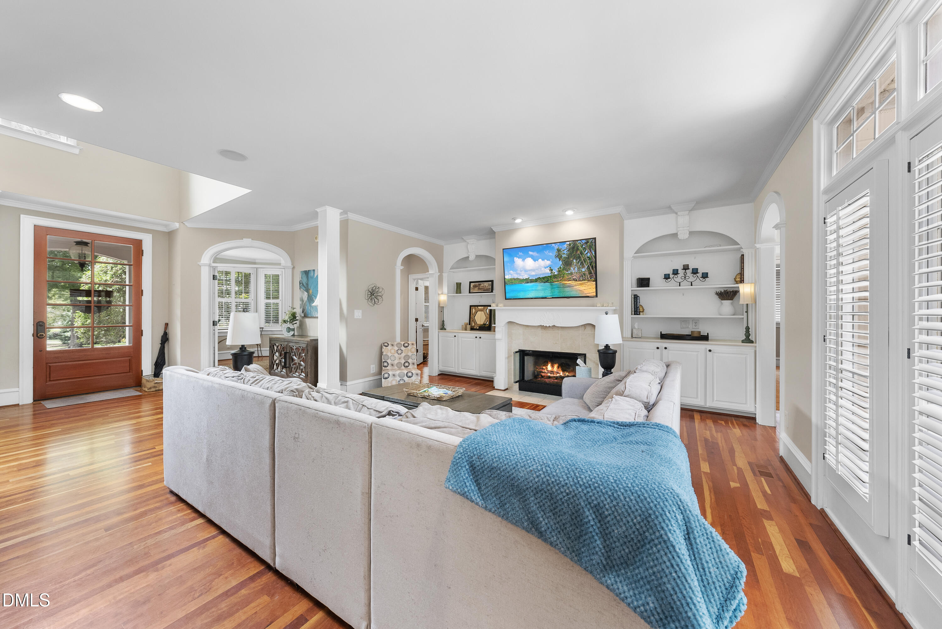 1300 Heritage Club Avenue