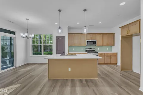 MLS: 10089055
