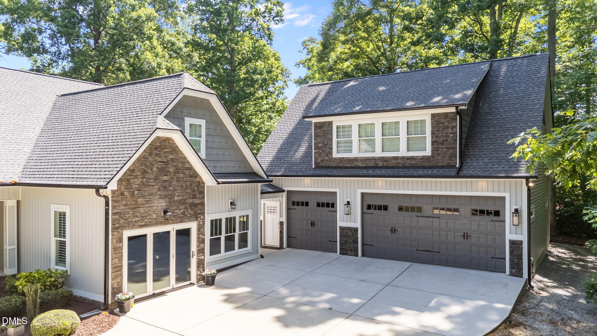406 Boone Trail
