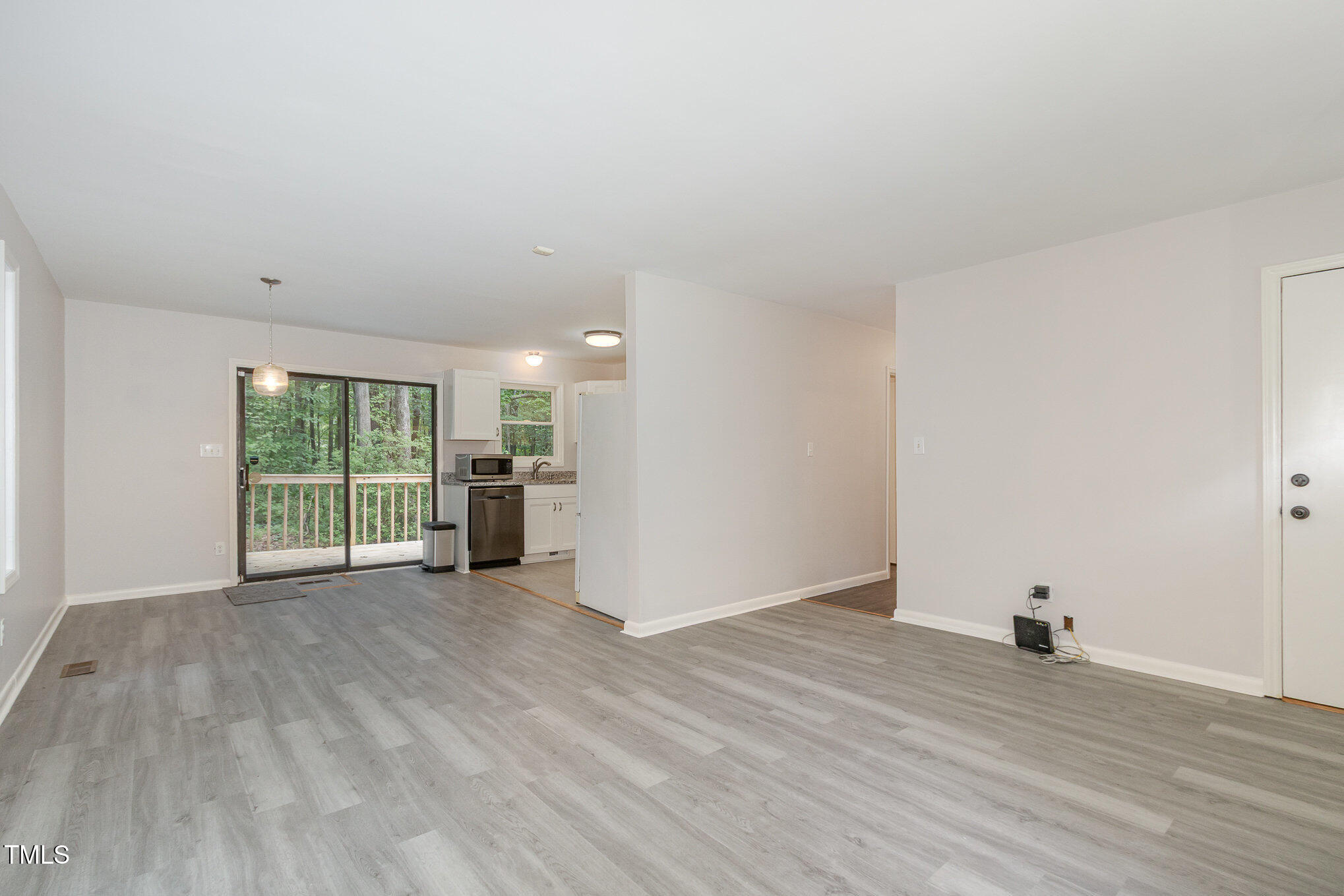 1512 Edwards Drive