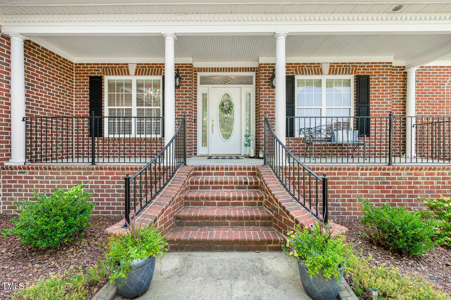 206 W Stoneybrook Court