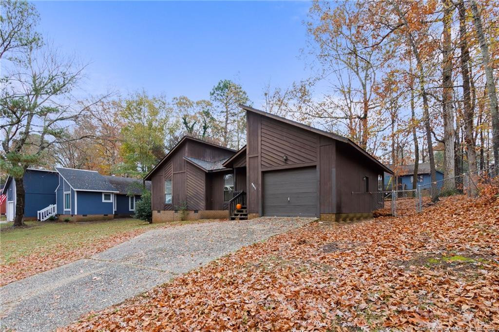 5811 Waters Edge Drive