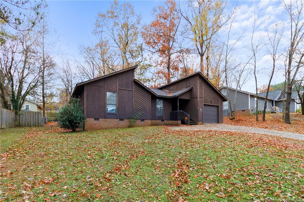 5811 Waters Edge Drive