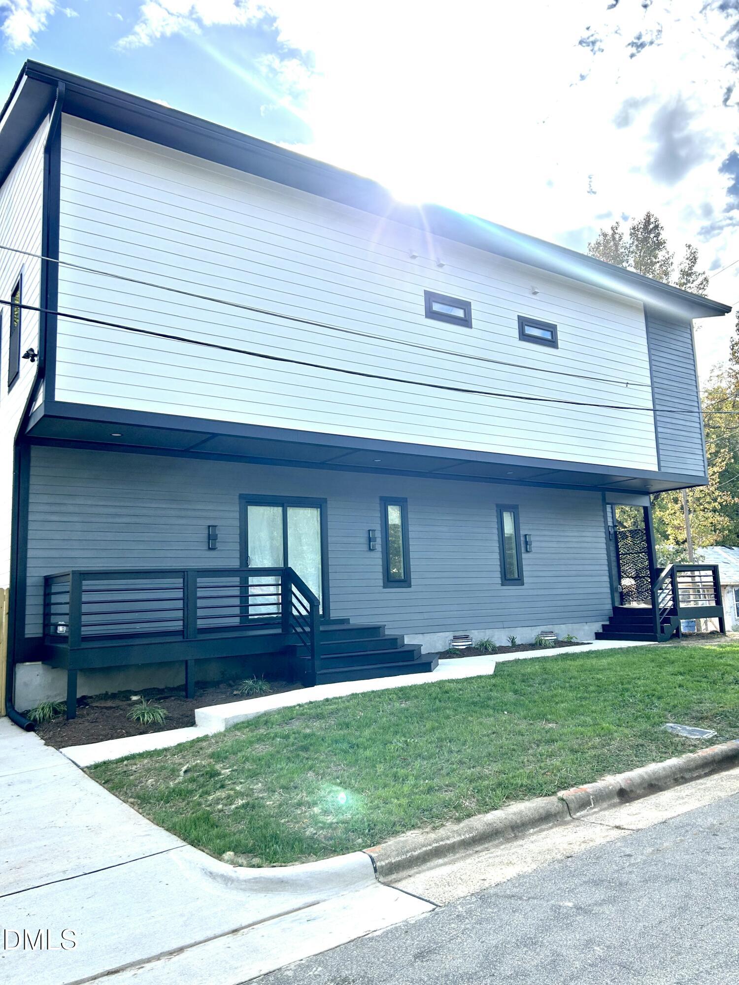 1101 Fairview Street