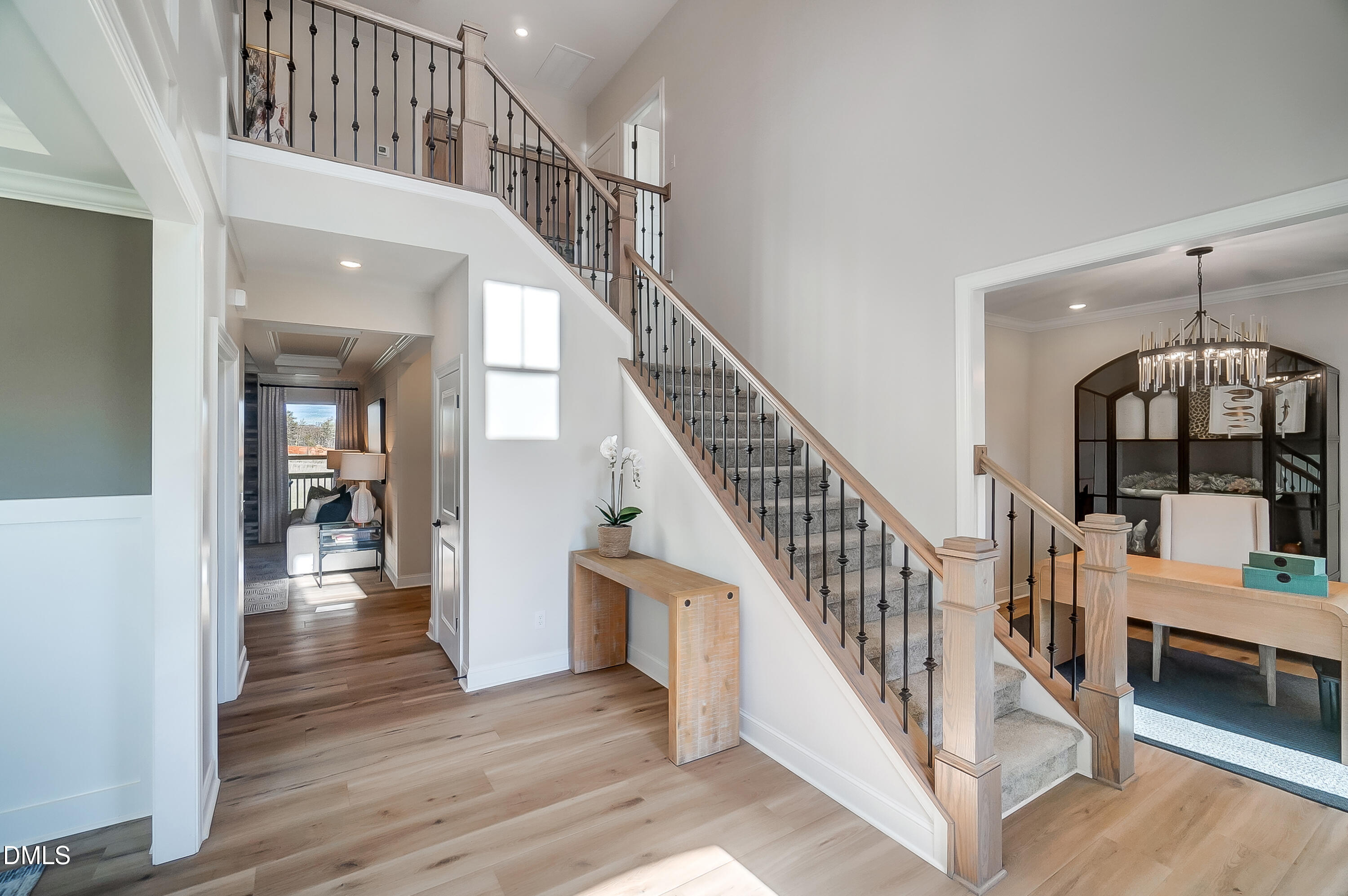 936 W Holly Springs Road