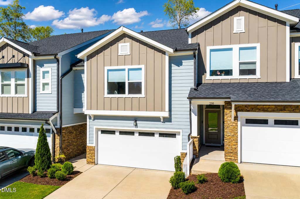 Photo of 254 Deardom Way, Chapel Hill, NC 27516 (MLS # 10183444)