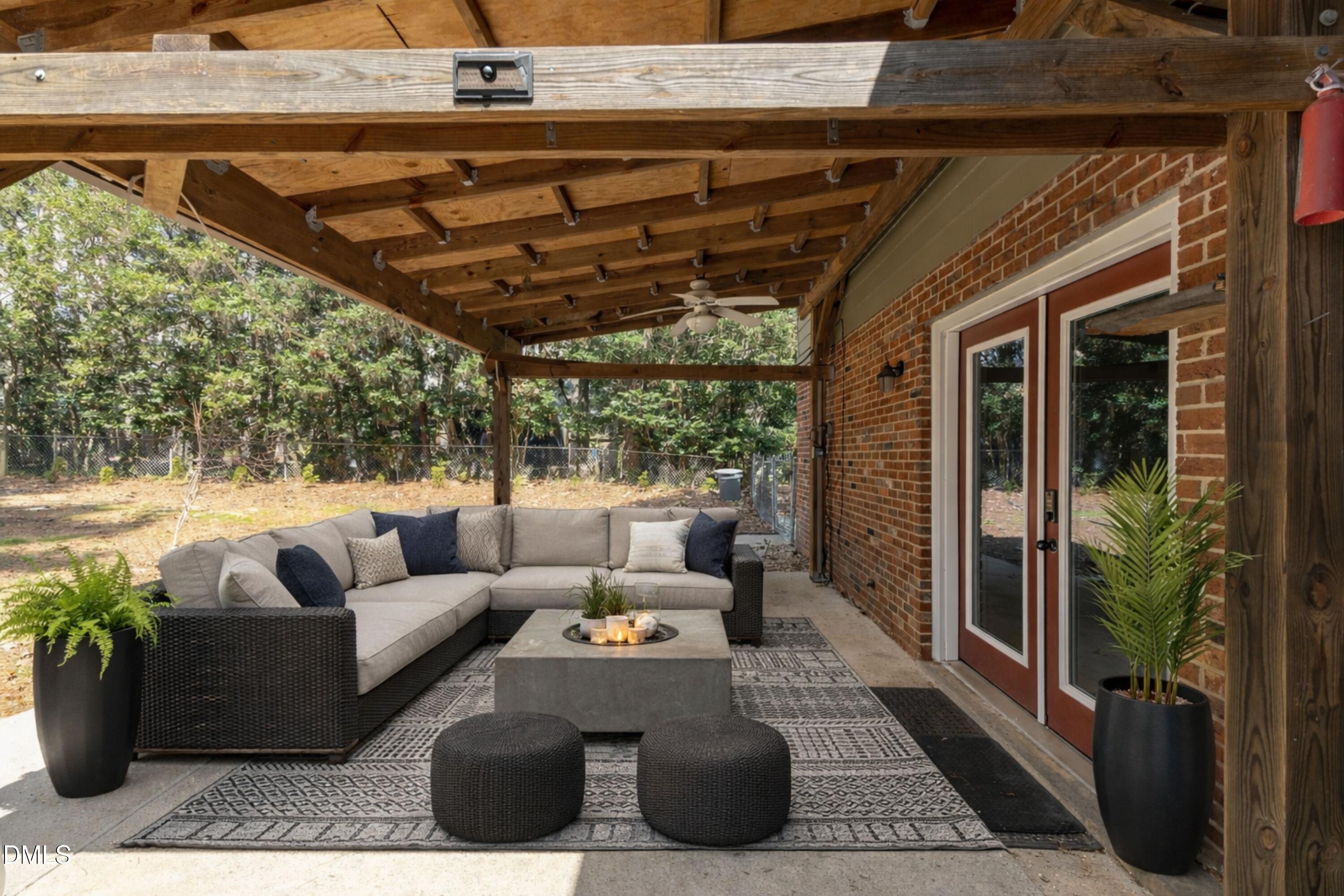 1120 Sturdivant Drive