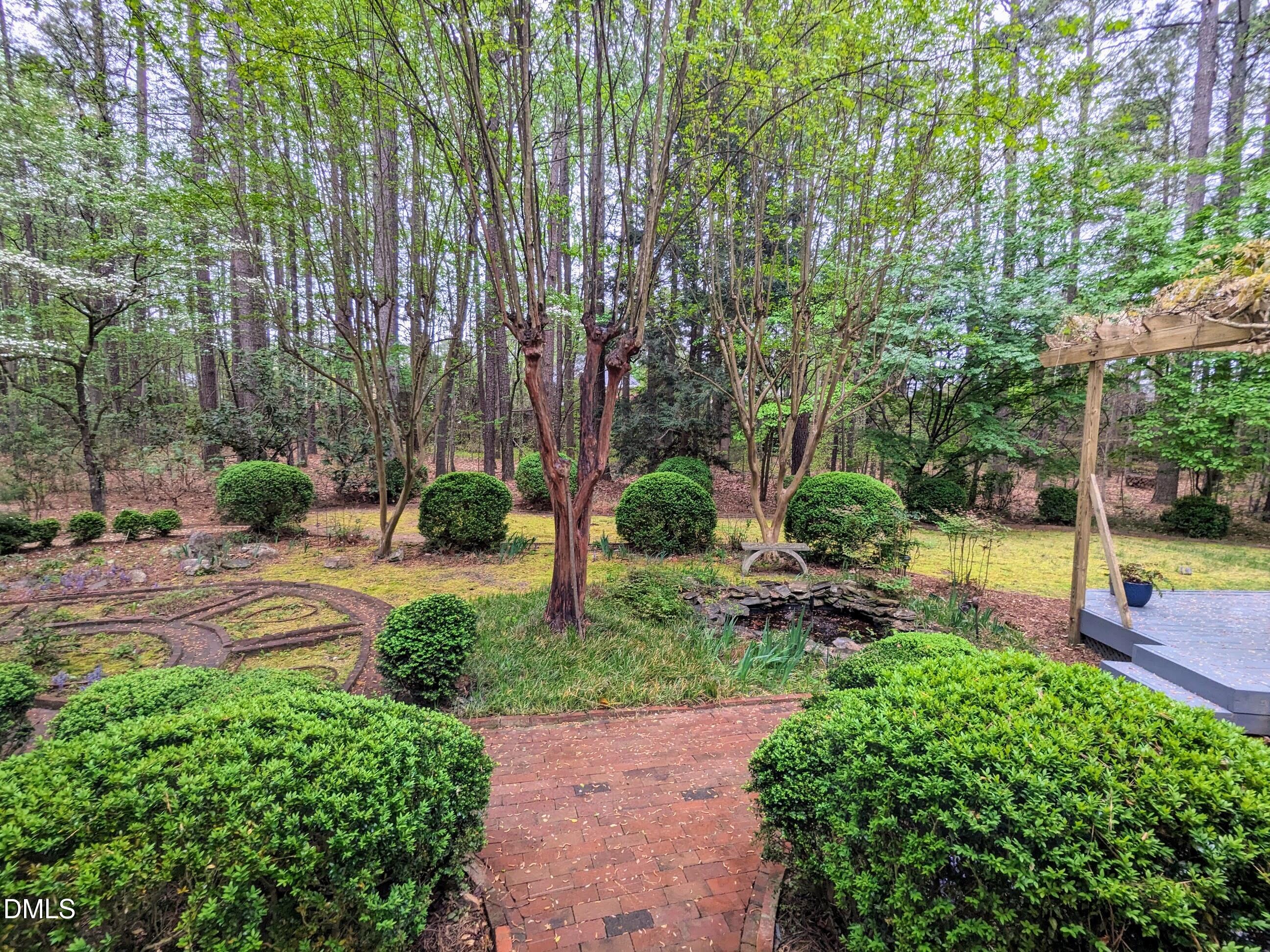 4901 Stoneridge Drive