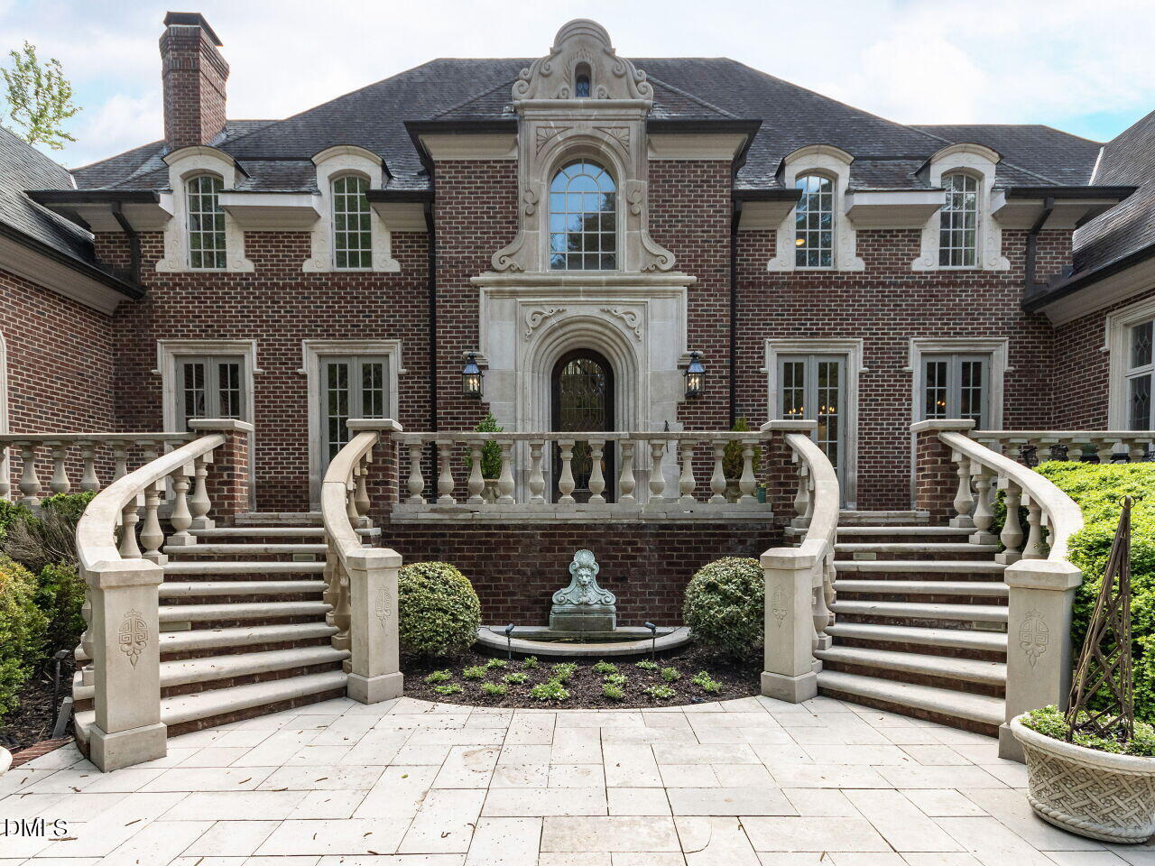 5420 Deer Forest Trail