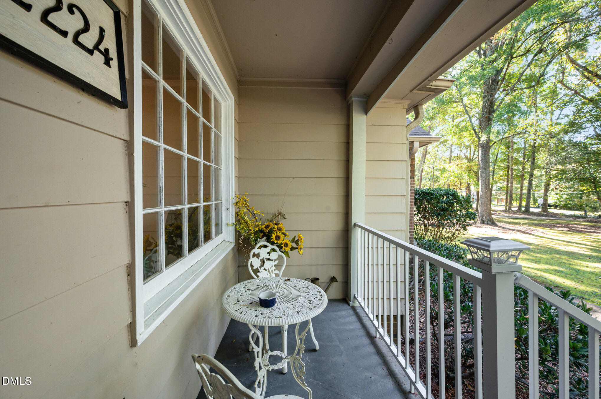 2224 Sandy Lane