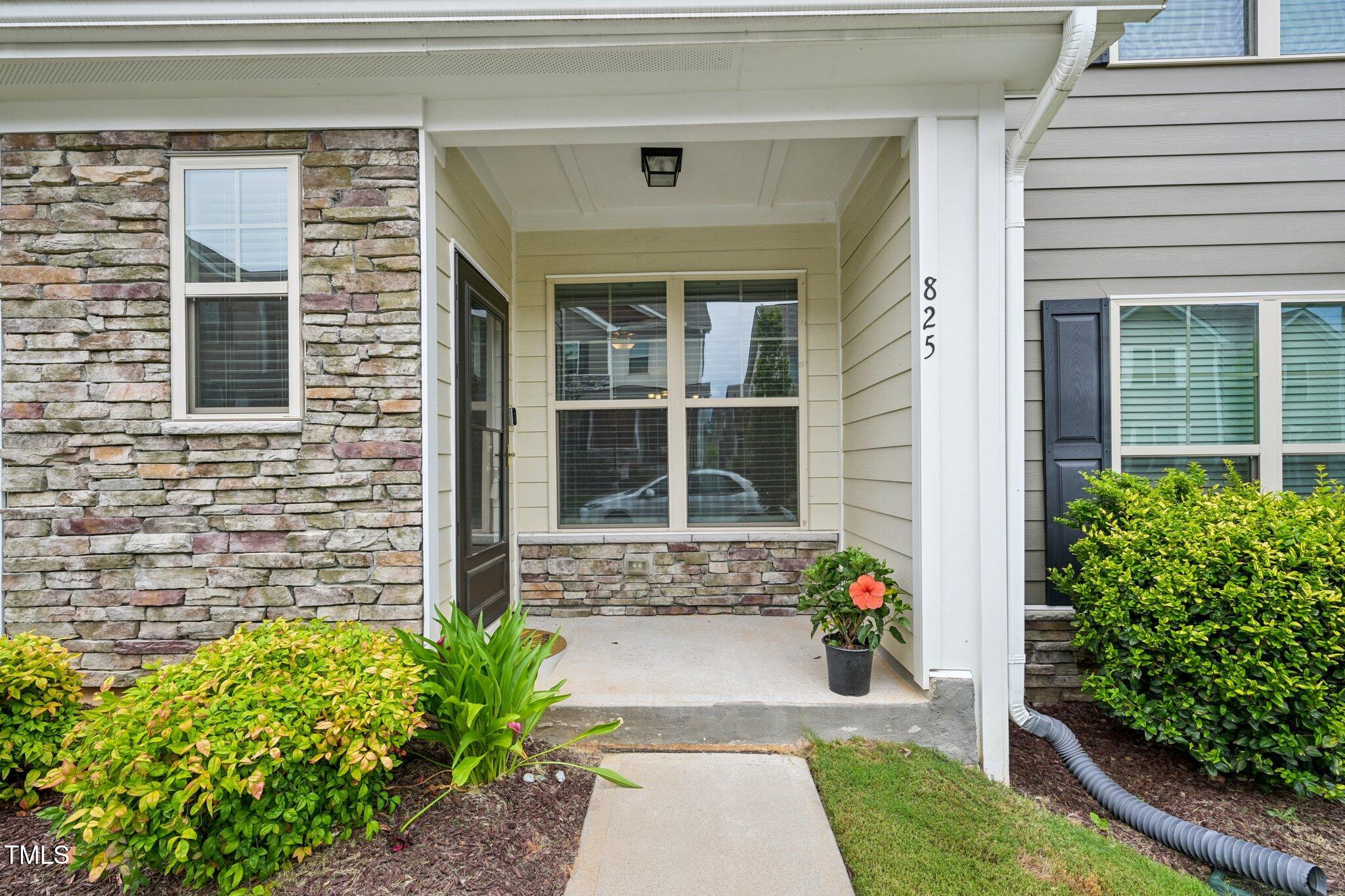 825 Sunshade Creek Drive