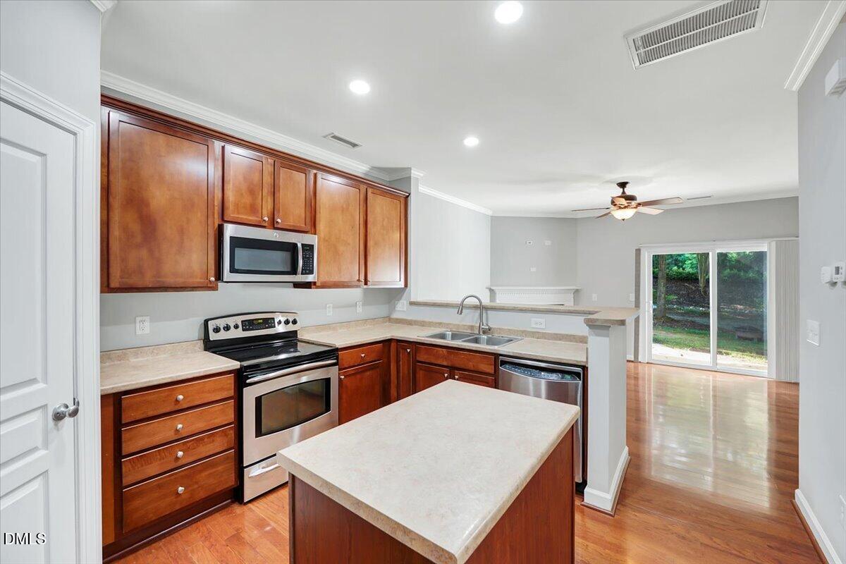 8811 Orchard Grove Way
