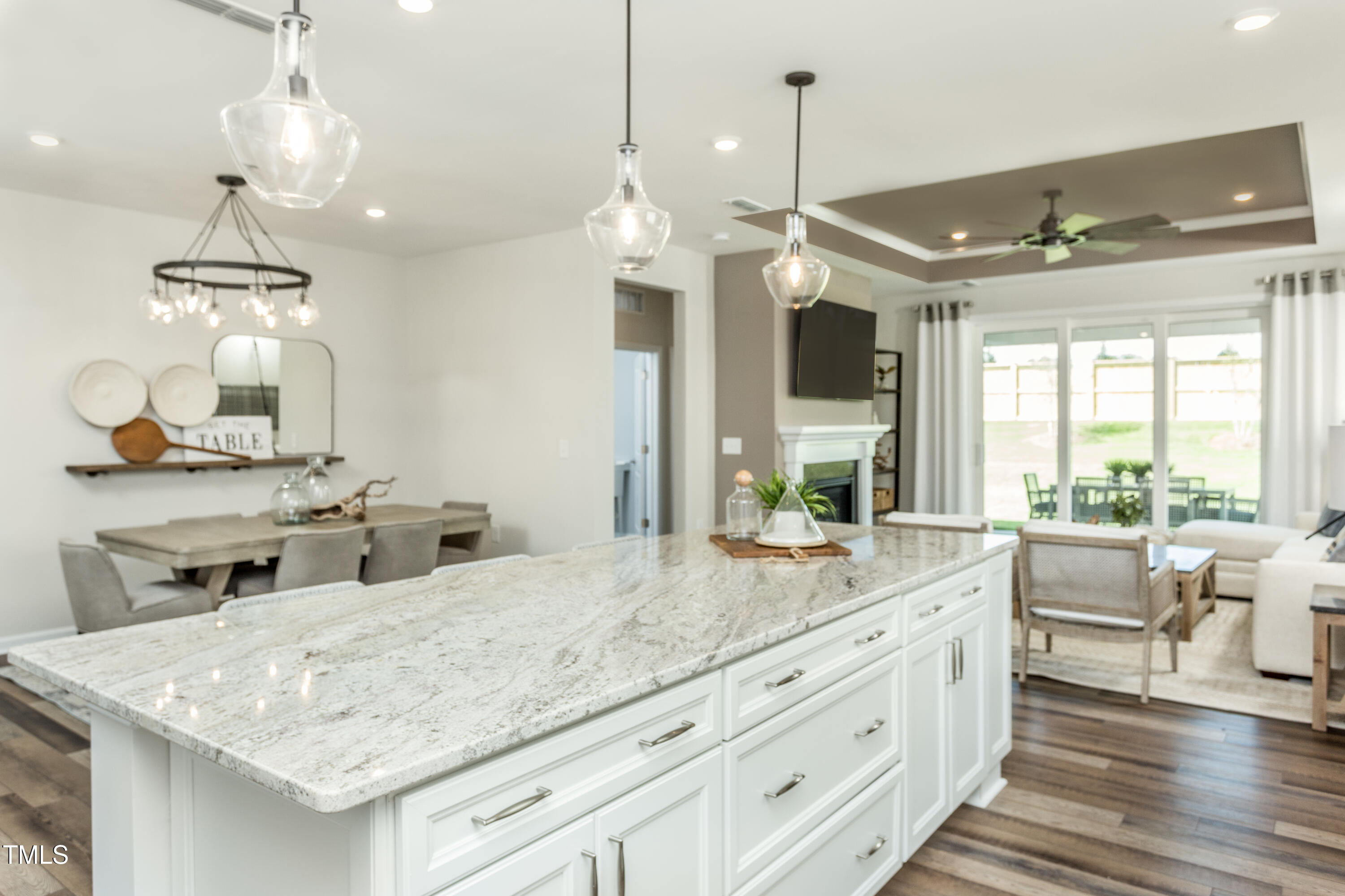 2425 Forsythia Trail