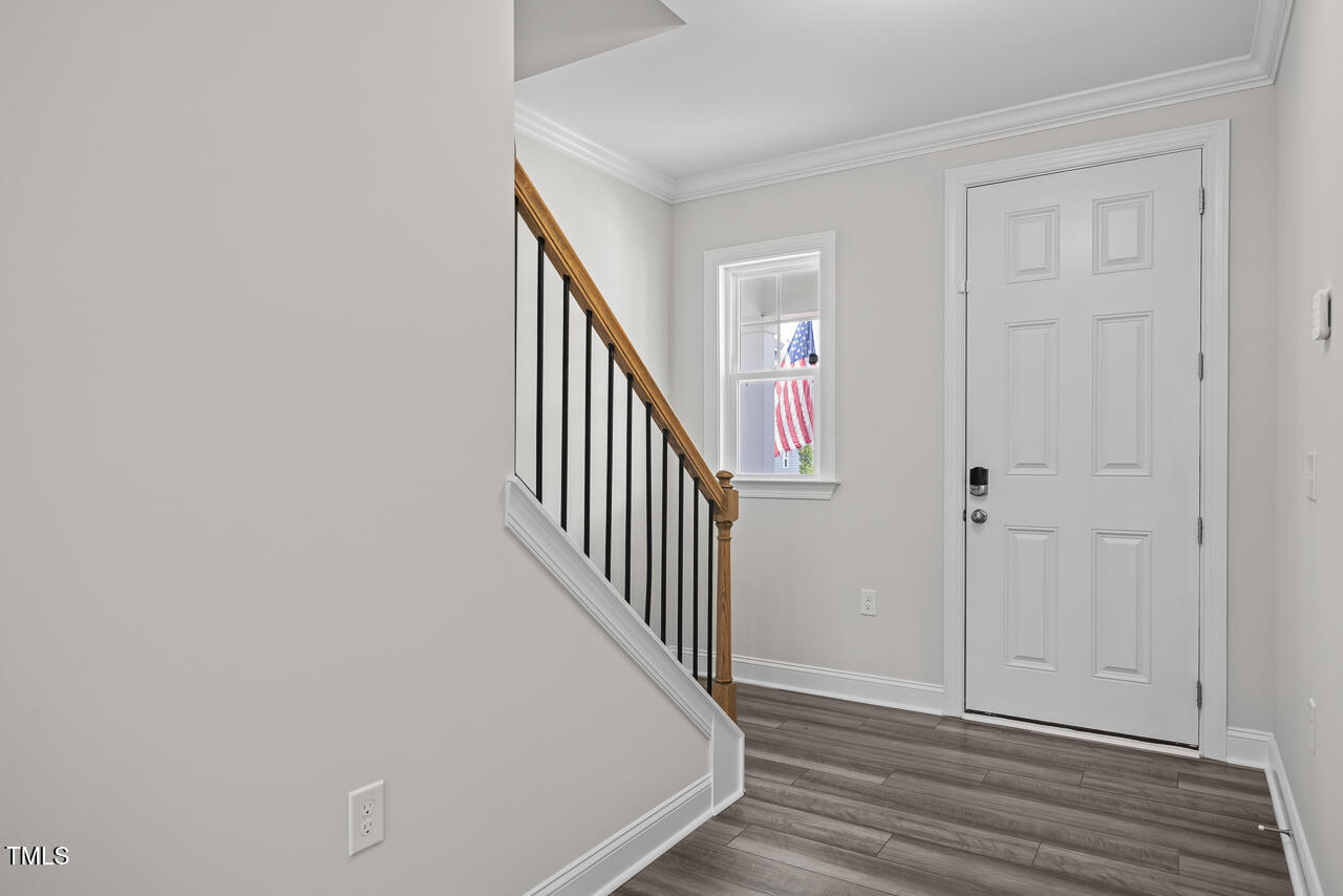 1752 Golden Honey Drive
