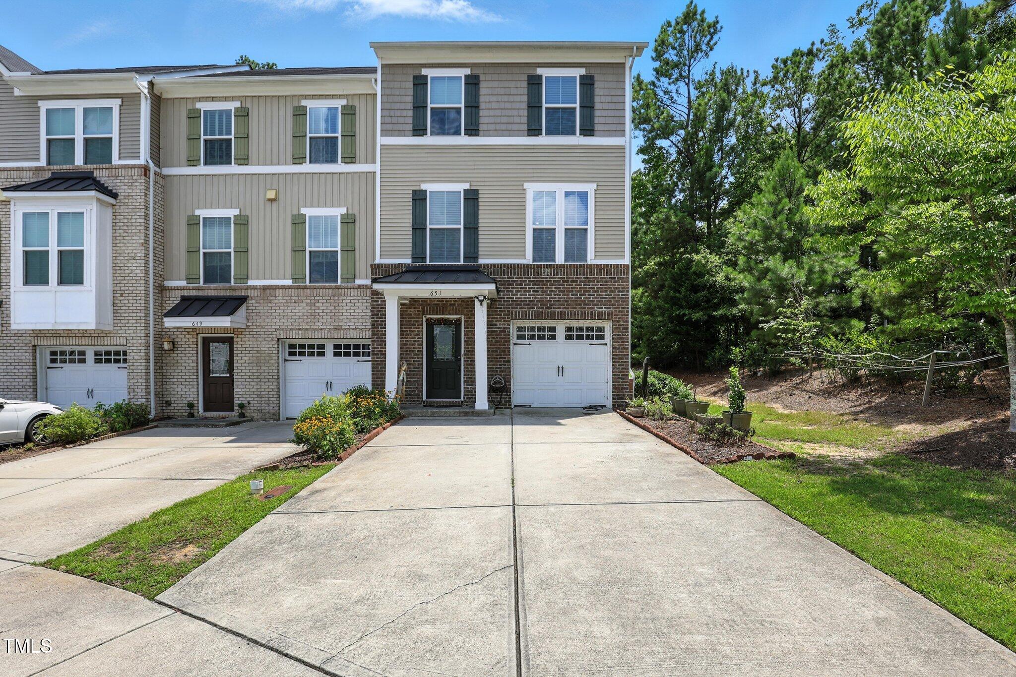 651 Berry Chase Way