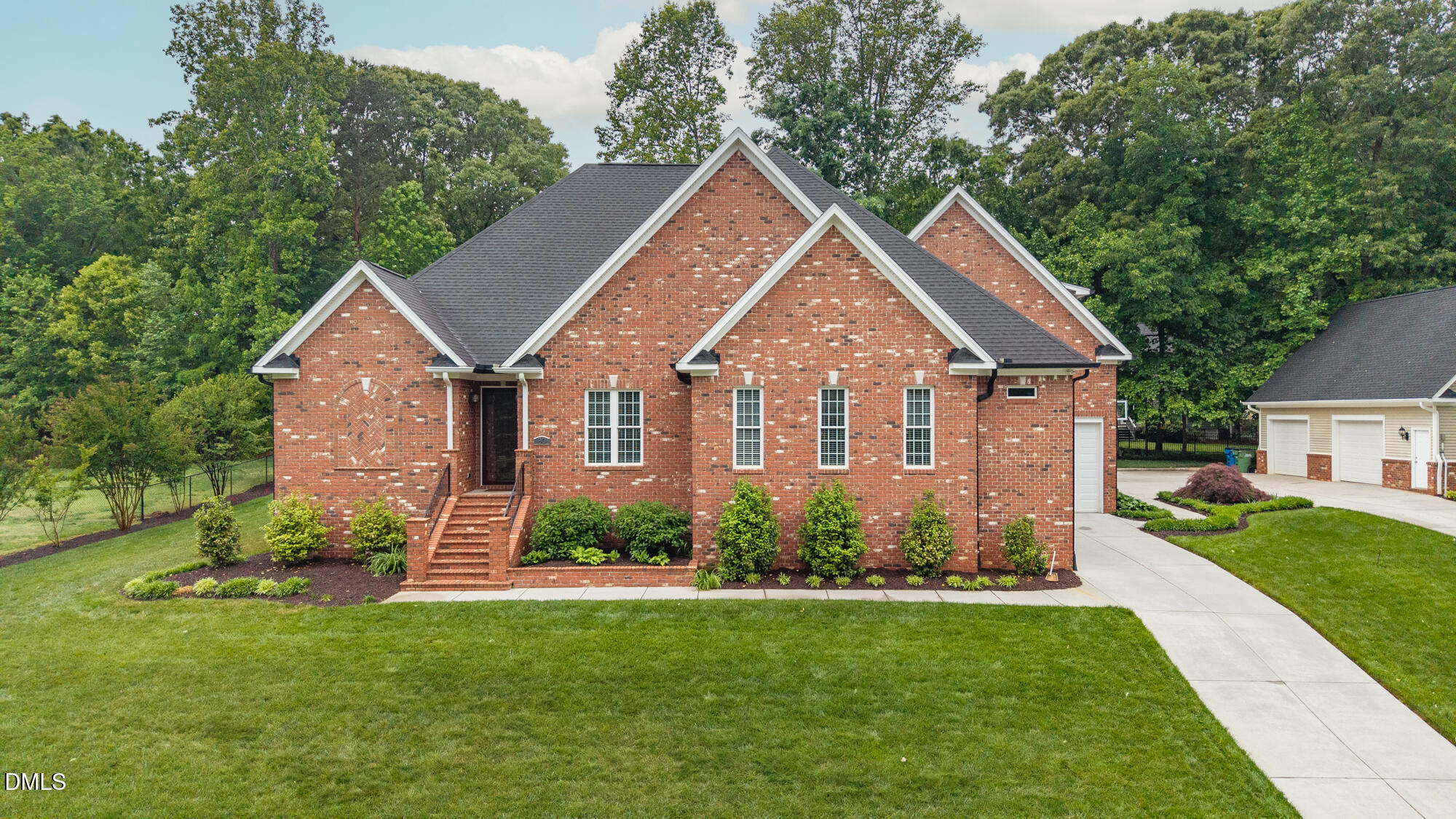 80 Bent Tree Court