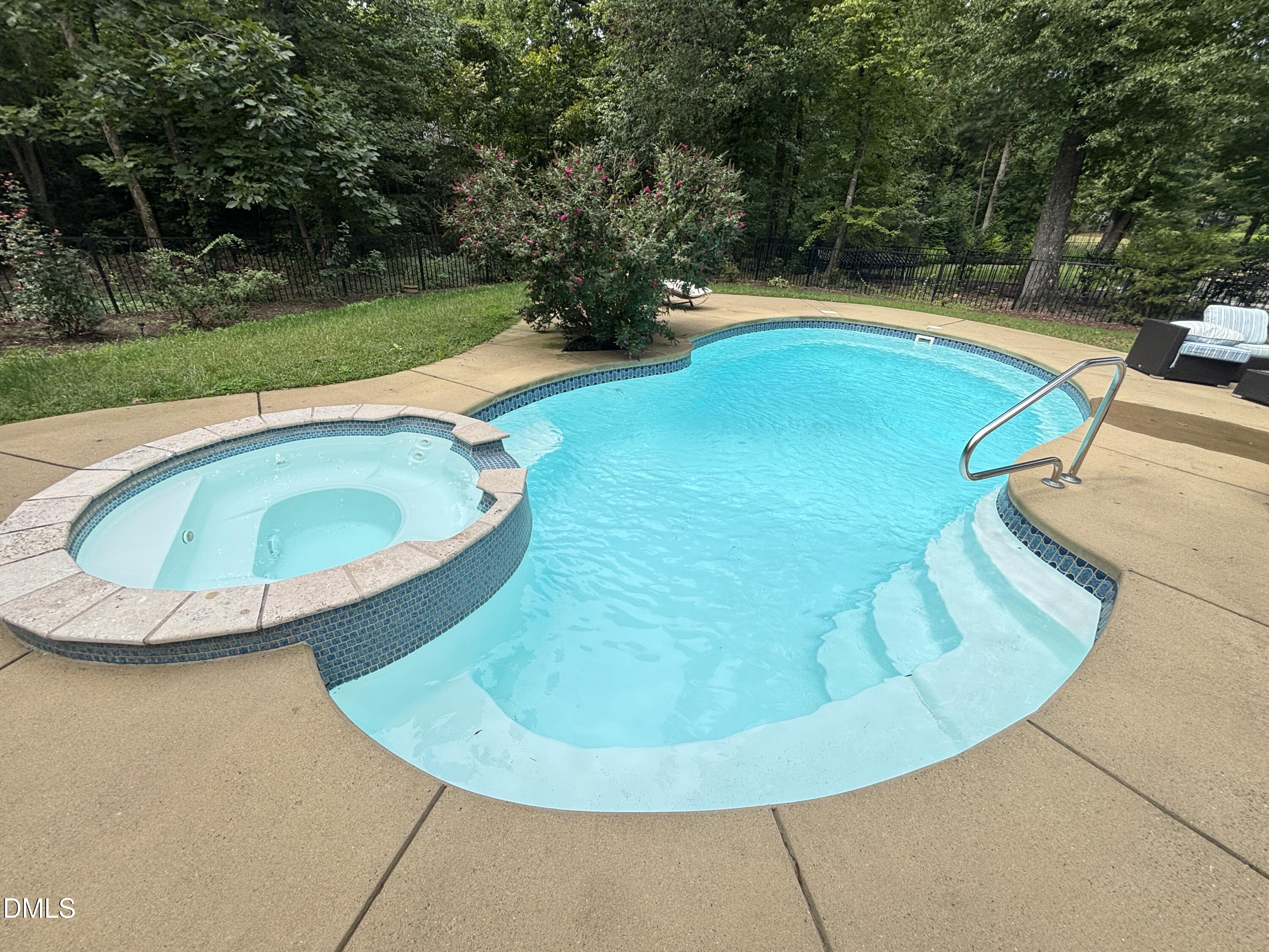 104 Link's End Drive