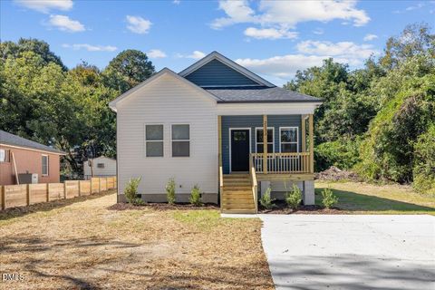 2133 Wiggins Street Burlington NC 27215