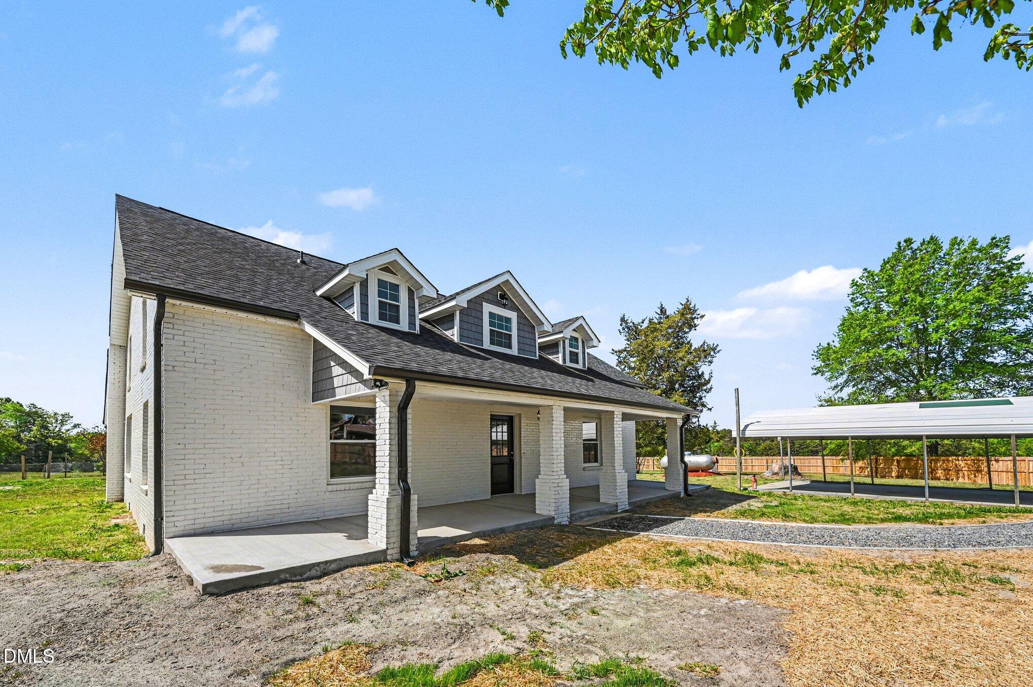 1325 Charlie Carr Road