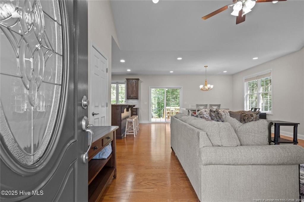 103 Sandspur Lane