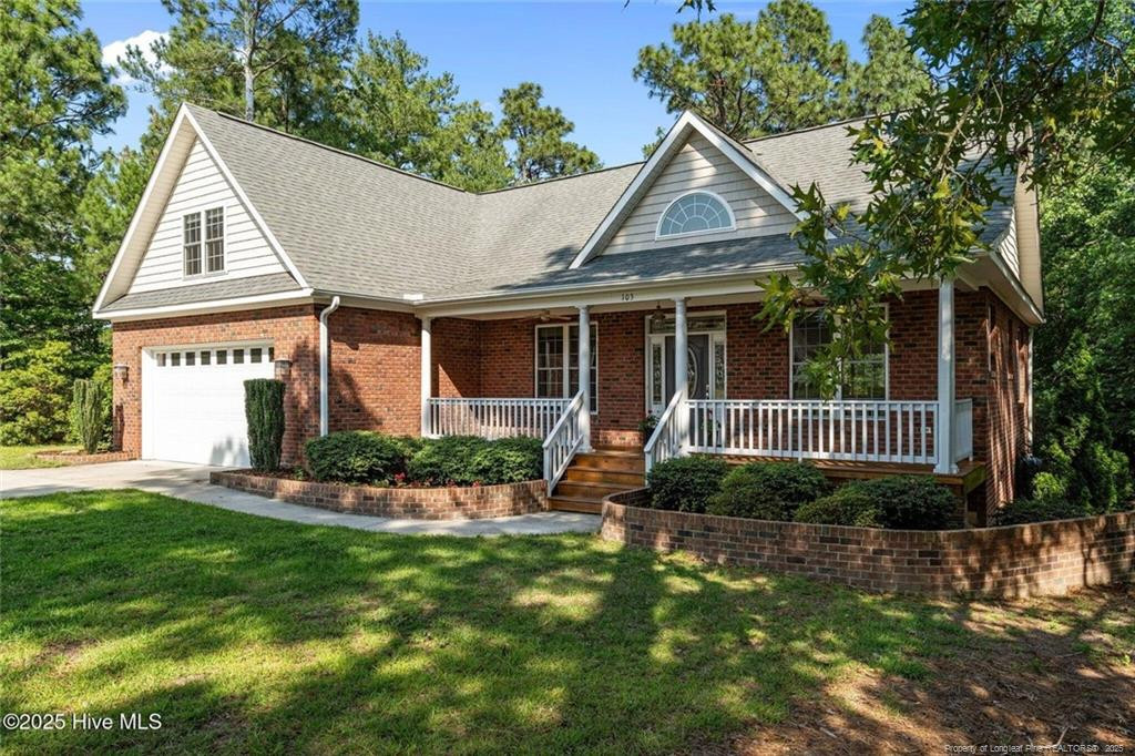 103 Sandspur Lane